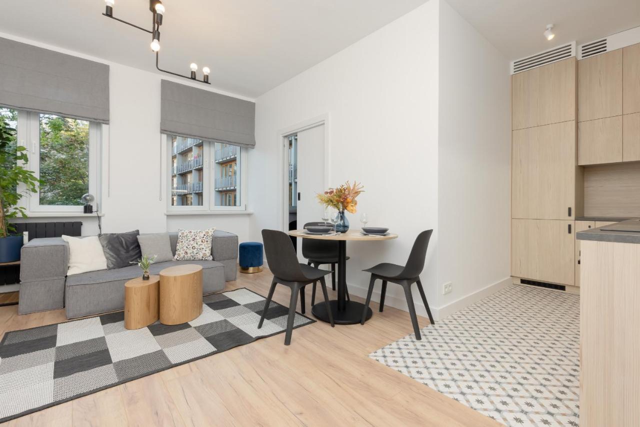 10 Min Walk From Palace Of Culture & Science By Renters Warszawa